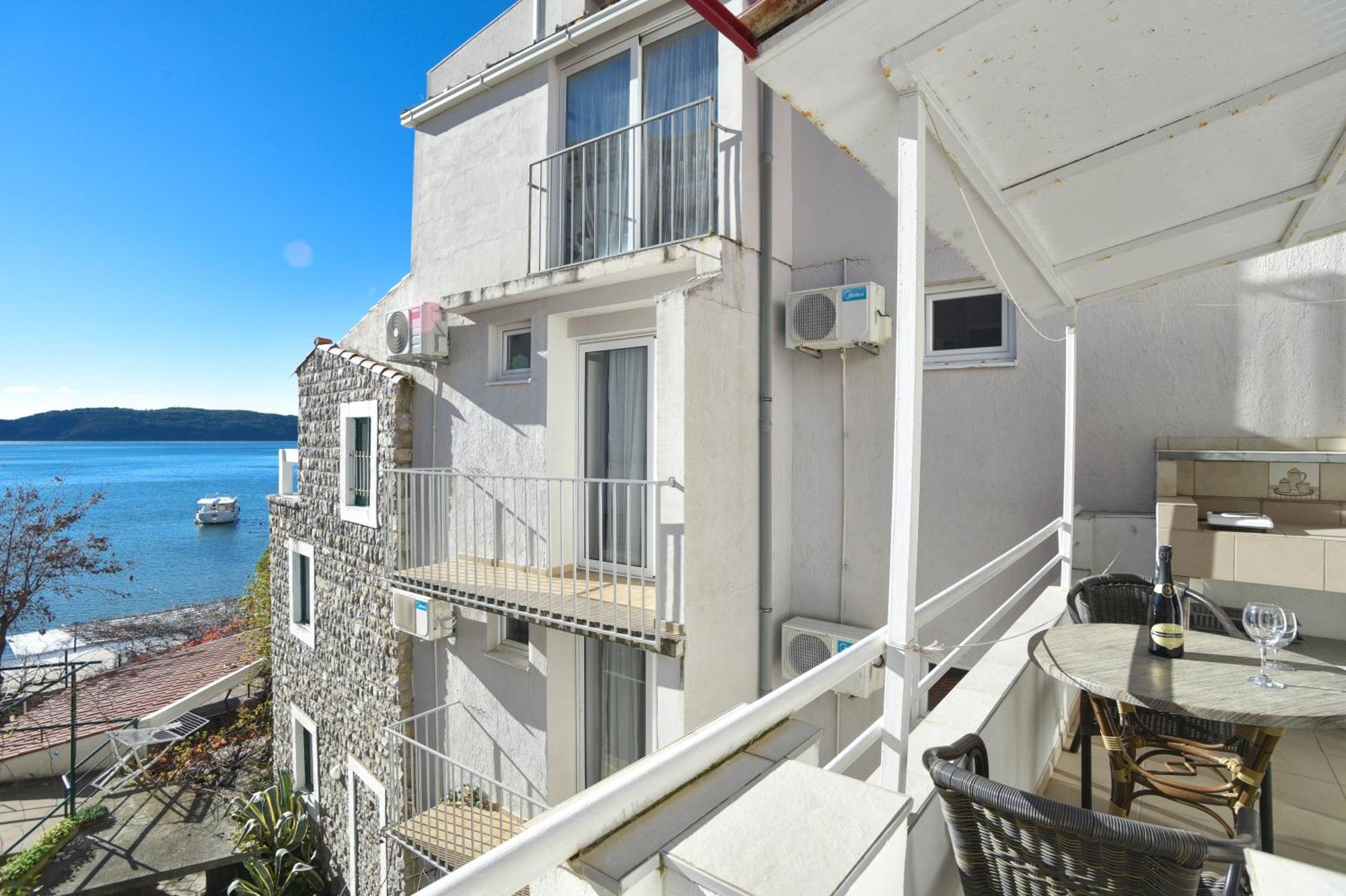 Apartments Milos Kaladjurdjevic Будва Экстерьер фото