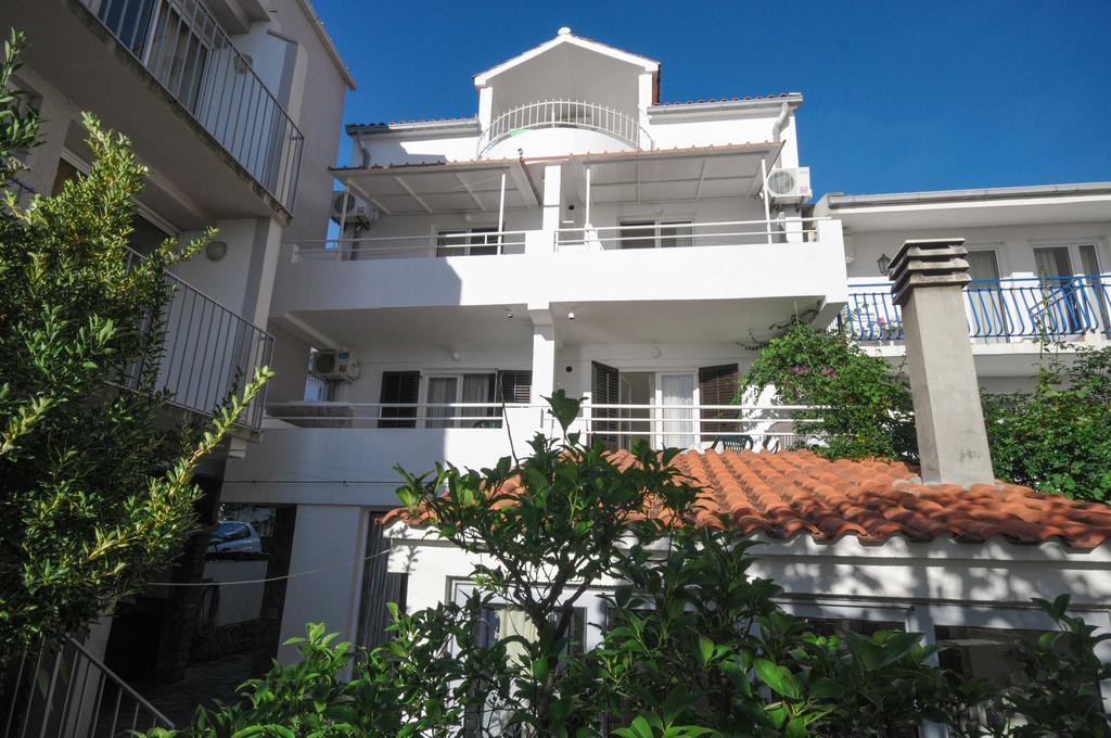 Apartments Milos Kaladjurdjevic Будва Экстерьер фото